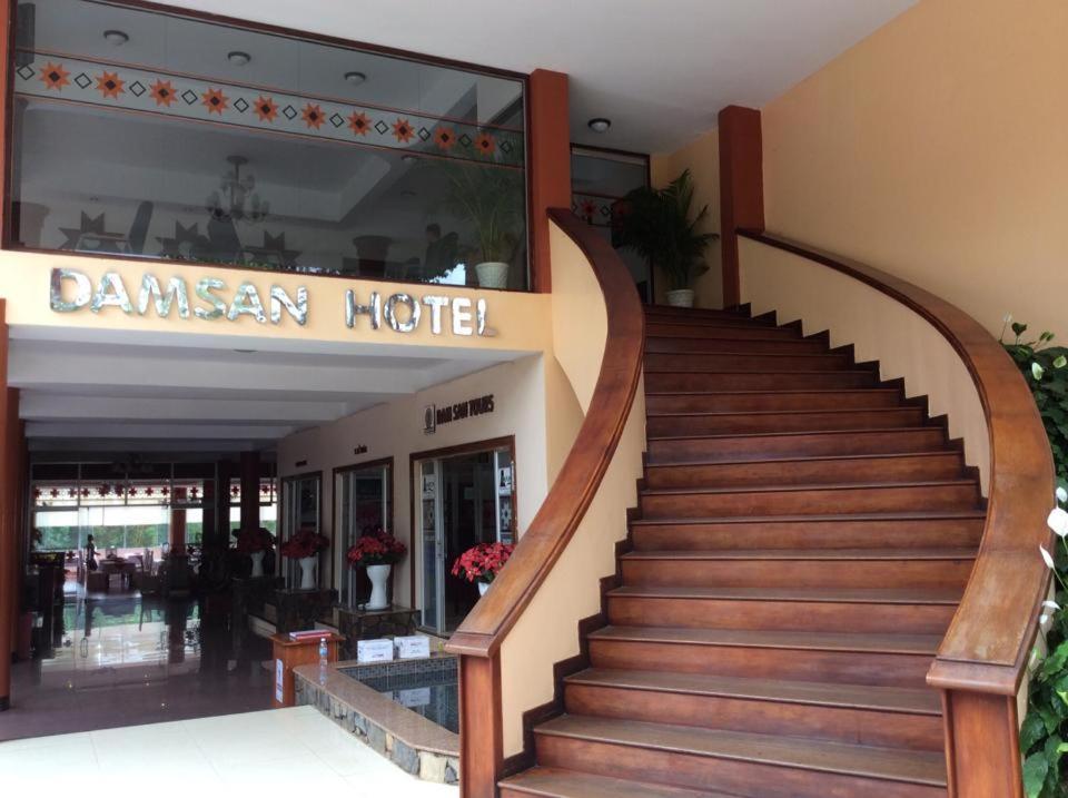 Dam San Hotel Buon Ma Thuot Exterior photo